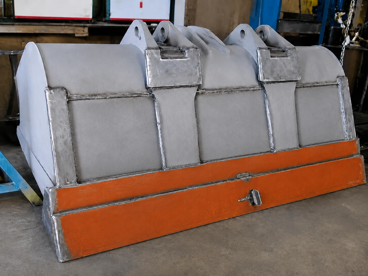 Refurbished bucket